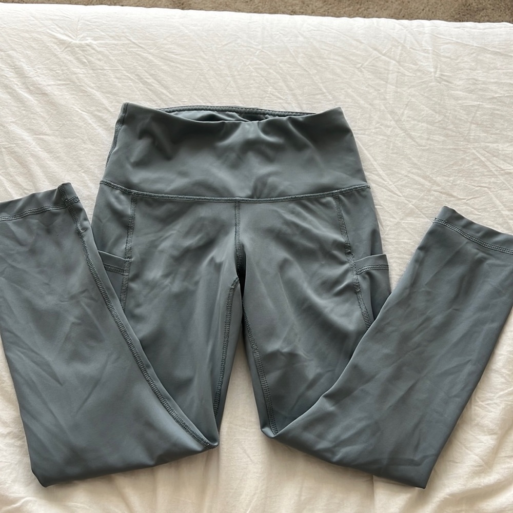 Charcoal yoga capris